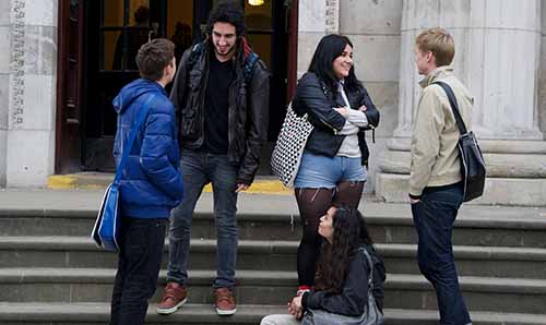 Students outside Samuel Alexander building